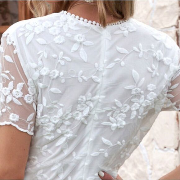 Romantic Embroidered Lace Tulle Maxi Summer Country Wedding Dress - Picture 10 of 10